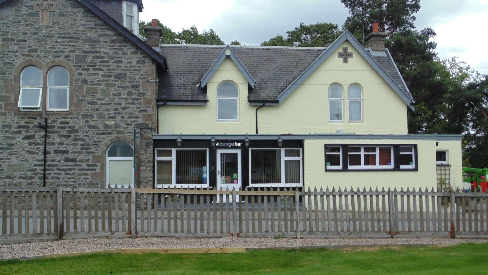 The Silverfjord Hotel Kingussie Exterior foto